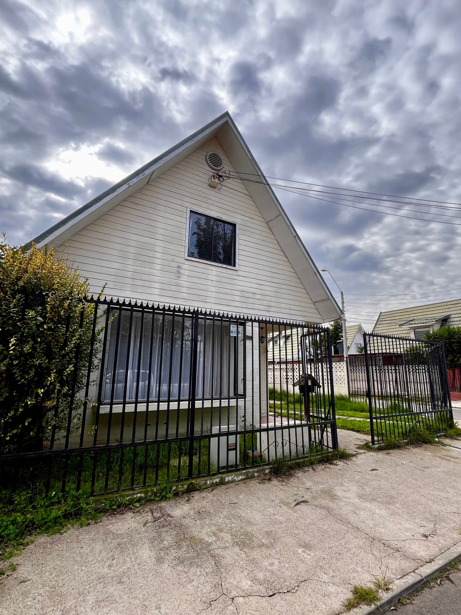 CASA- QUILPUÉ- 4 DORMITORIOS- 2 BAÑOS - 96 M2- 140.000.000